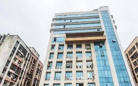 Hotel Bkc Crown - Near Trade Centre, Visa Consulate